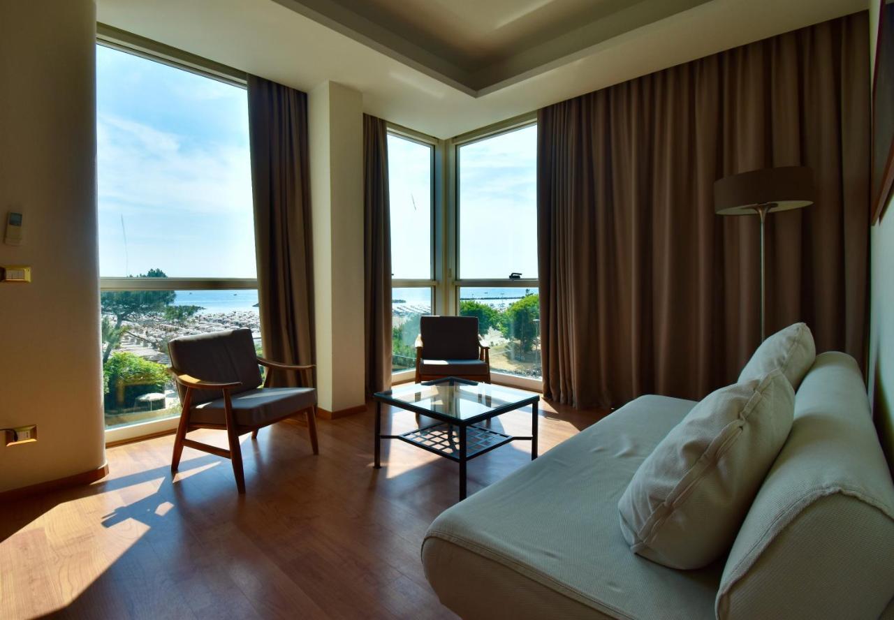 Hotel Astor B&B Lido di Classe Ngoại thất bức ảnh