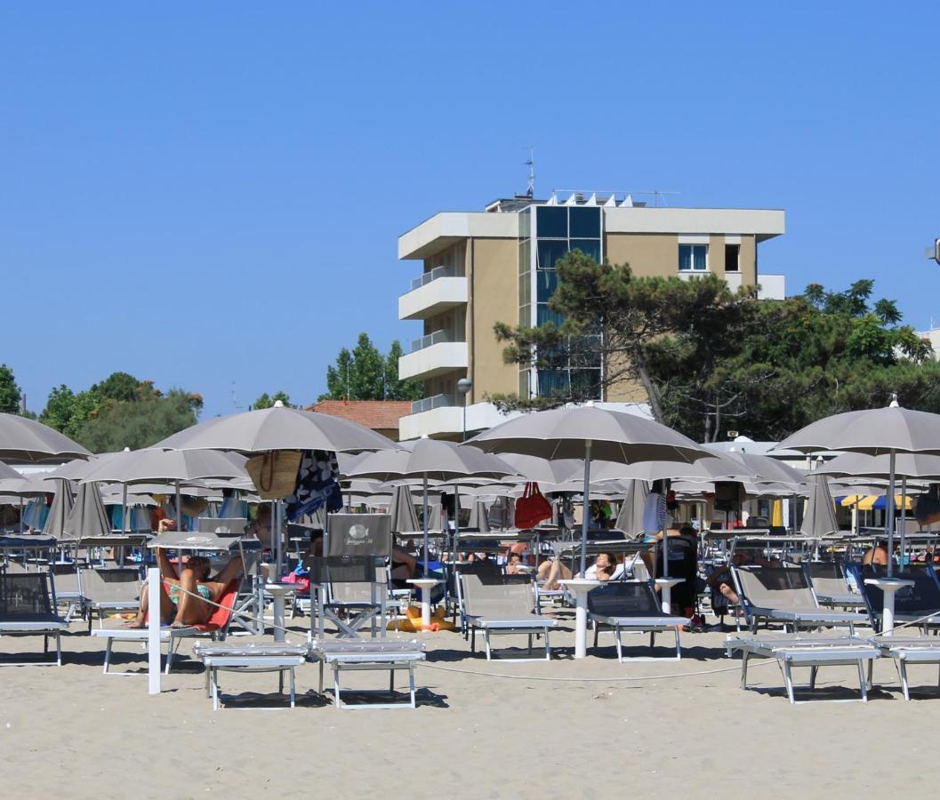 Hotel Astor B&B Lido di Classe Ngoại thất bức ảnh