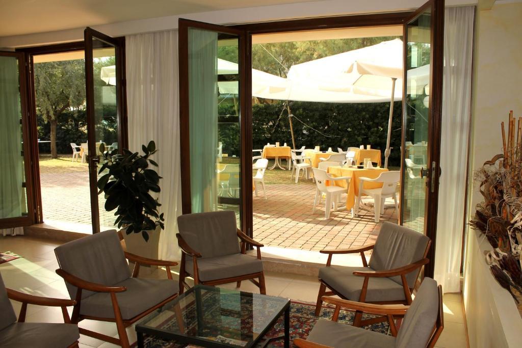 Hotel Astor B&B Lido di Classe Ngoại thất bức ảnh