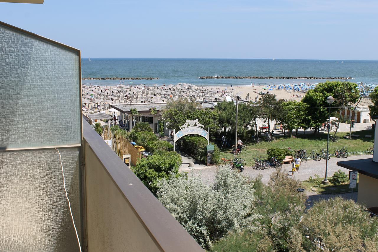 Hotel Astor B&B Lido di Classe Ngoại thất bức ảnh